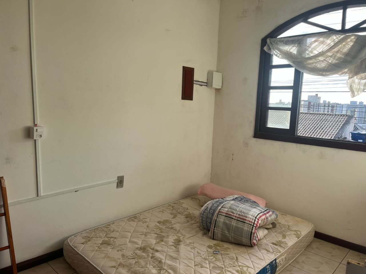 8zppsb-iD14yJ37rWp5_39072686bc7e64ab75.jpg