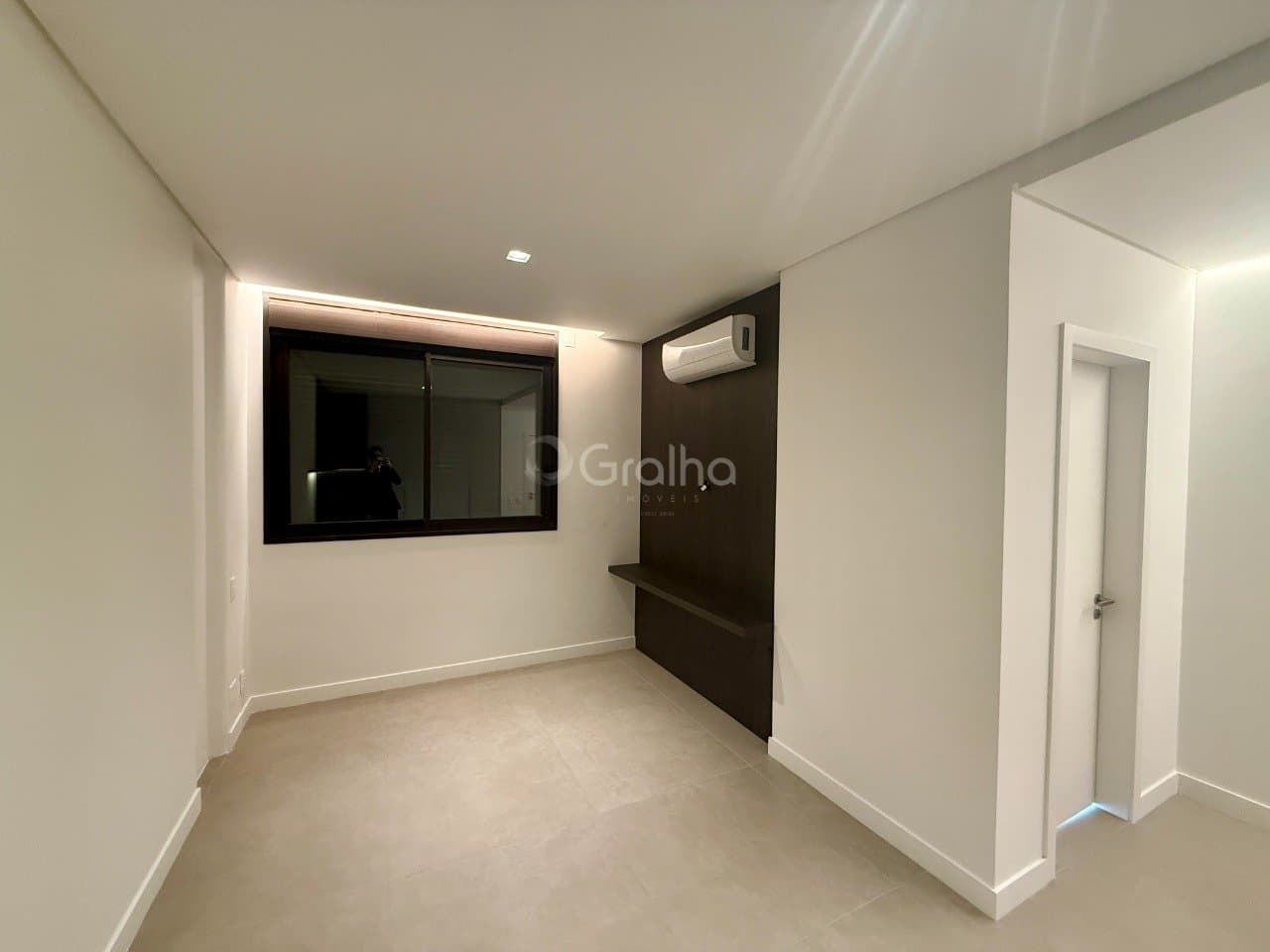 96r9bnb-i7d6mpU17c_390026865897b61a1c.jpg