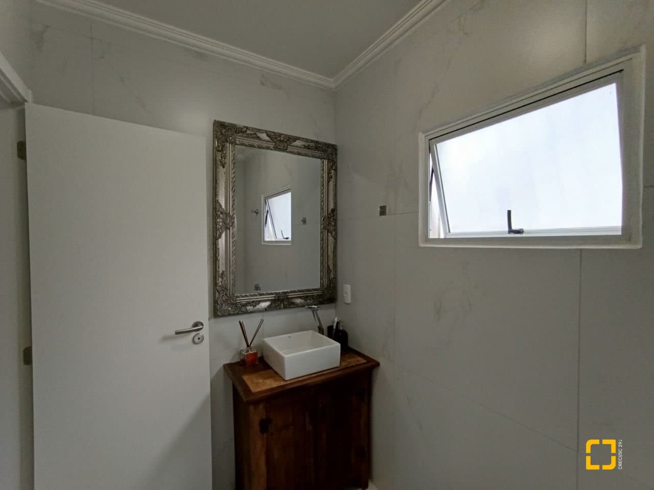 973nzb-iDlb76sS_4972966fd592107ded.jpg