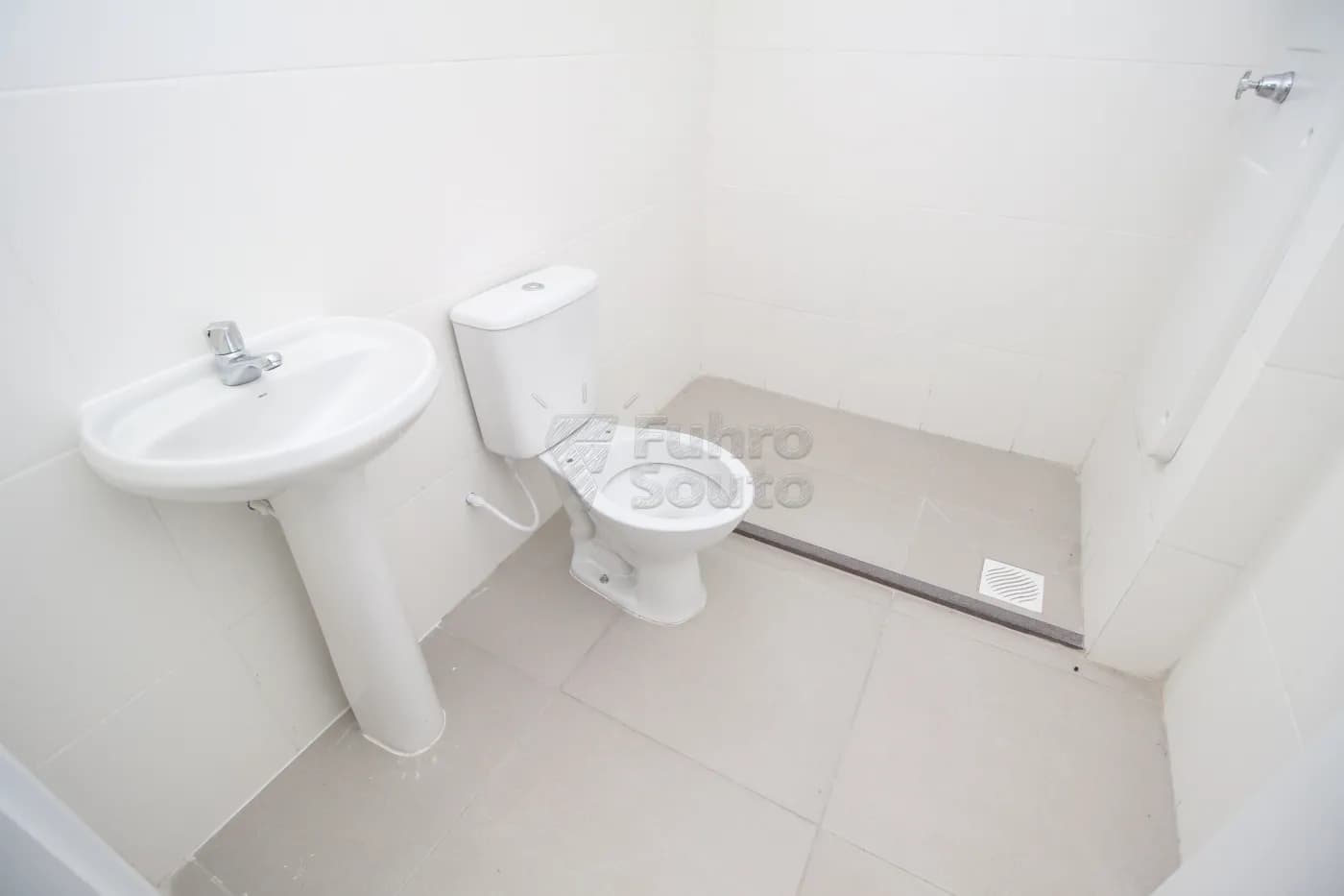 9fzoc-banheiro.webp