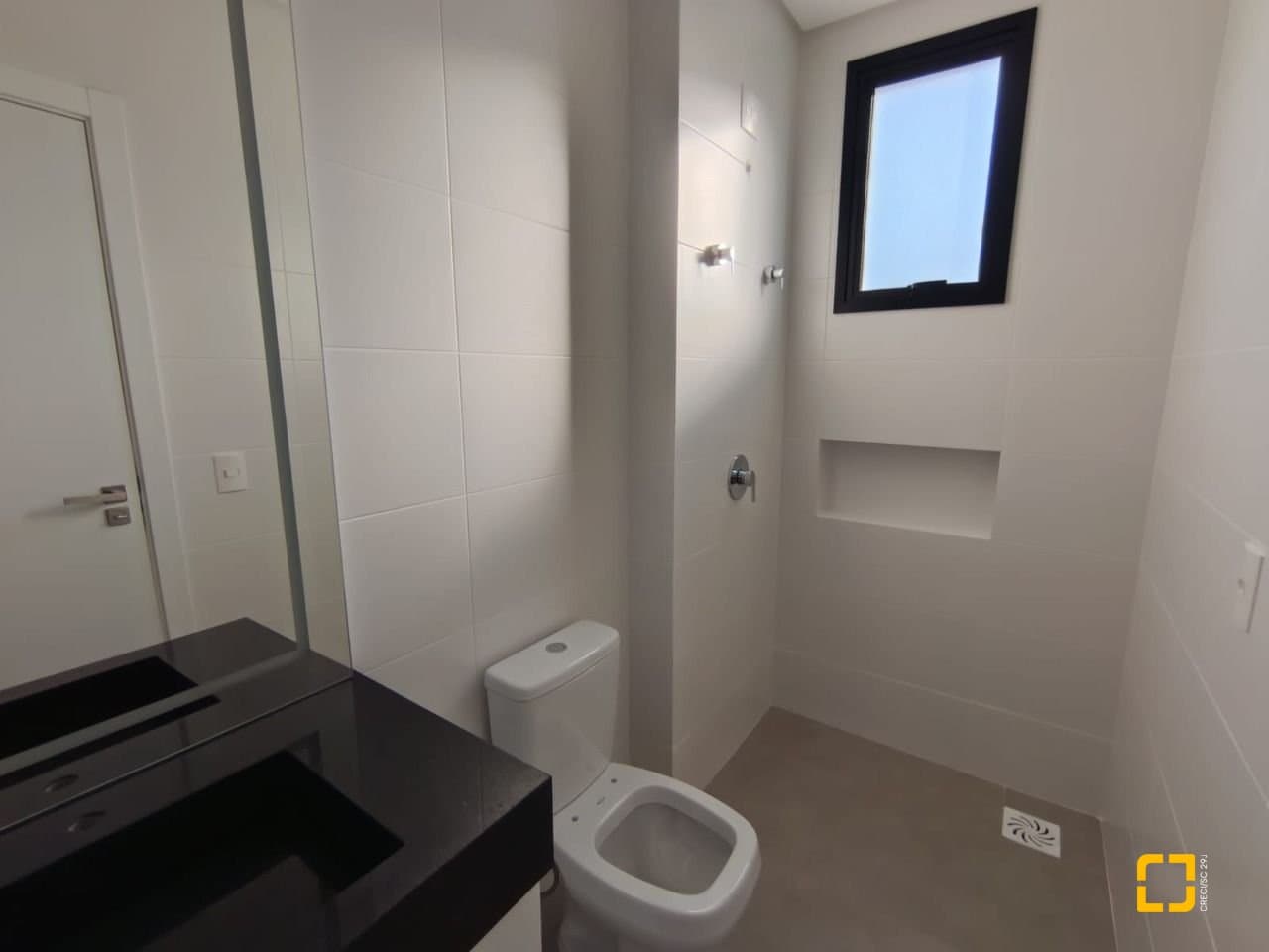 9i6xl-banheiro.jpg