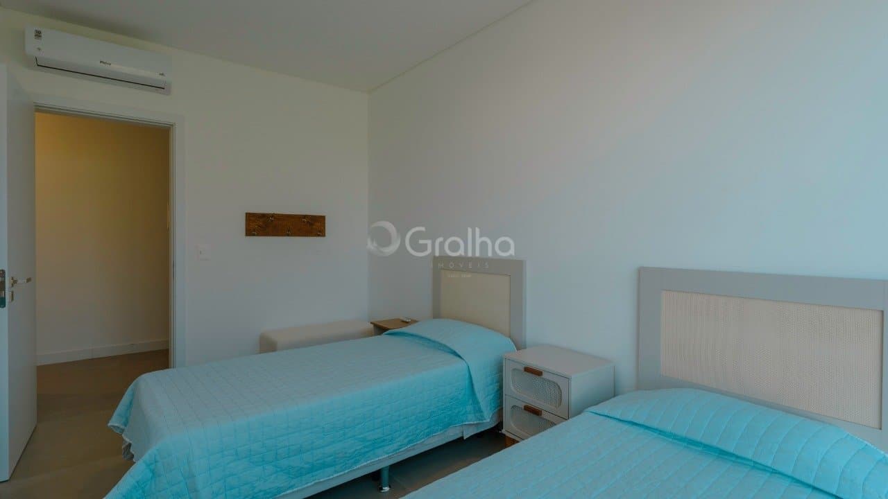 9jnnju-i48Uy_391916882823bbf88e.jpg