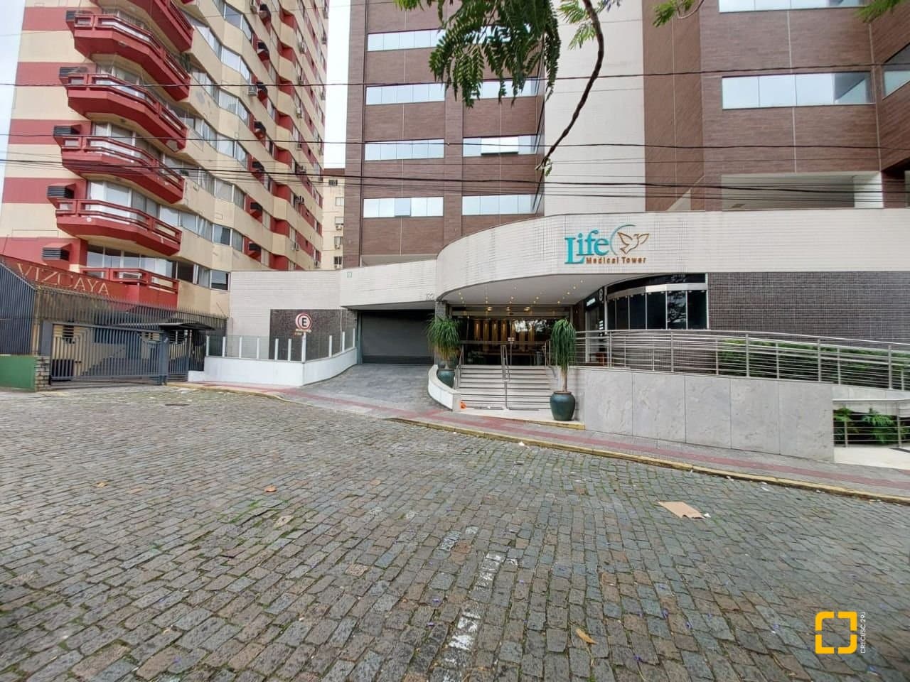 9noapf-iHU3bo2V63_51417674dc6e80372f.jpg