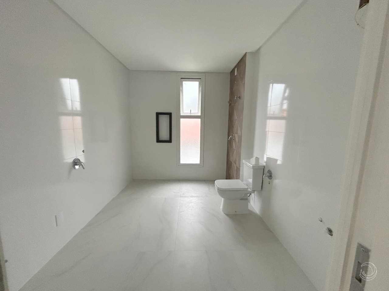 9tg3pg-ik4x7s_333556631208450bd1.jpg