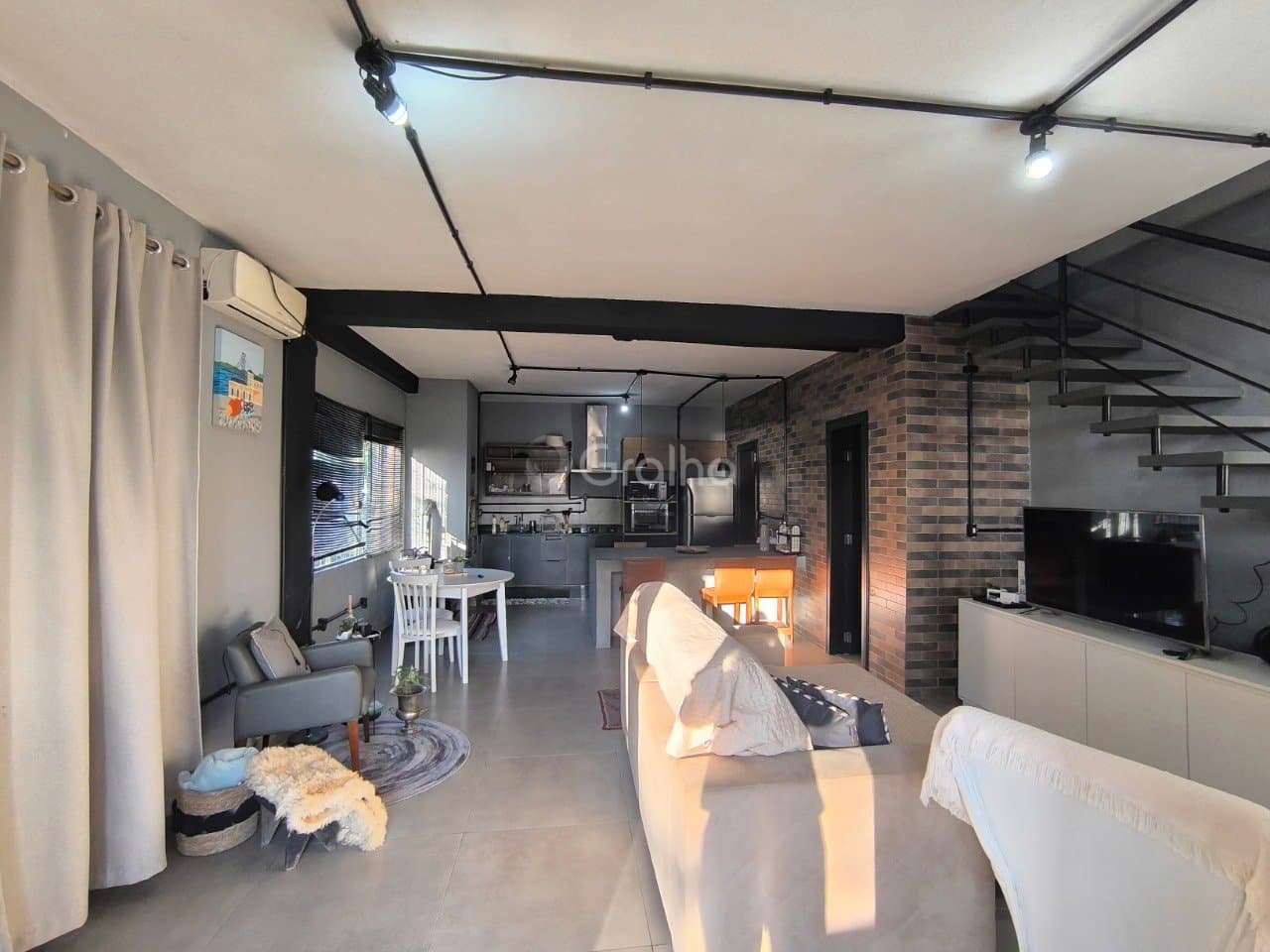 9x4vjk-i82f52Uy55A6PCqRt_39599689ca95289457.jpg