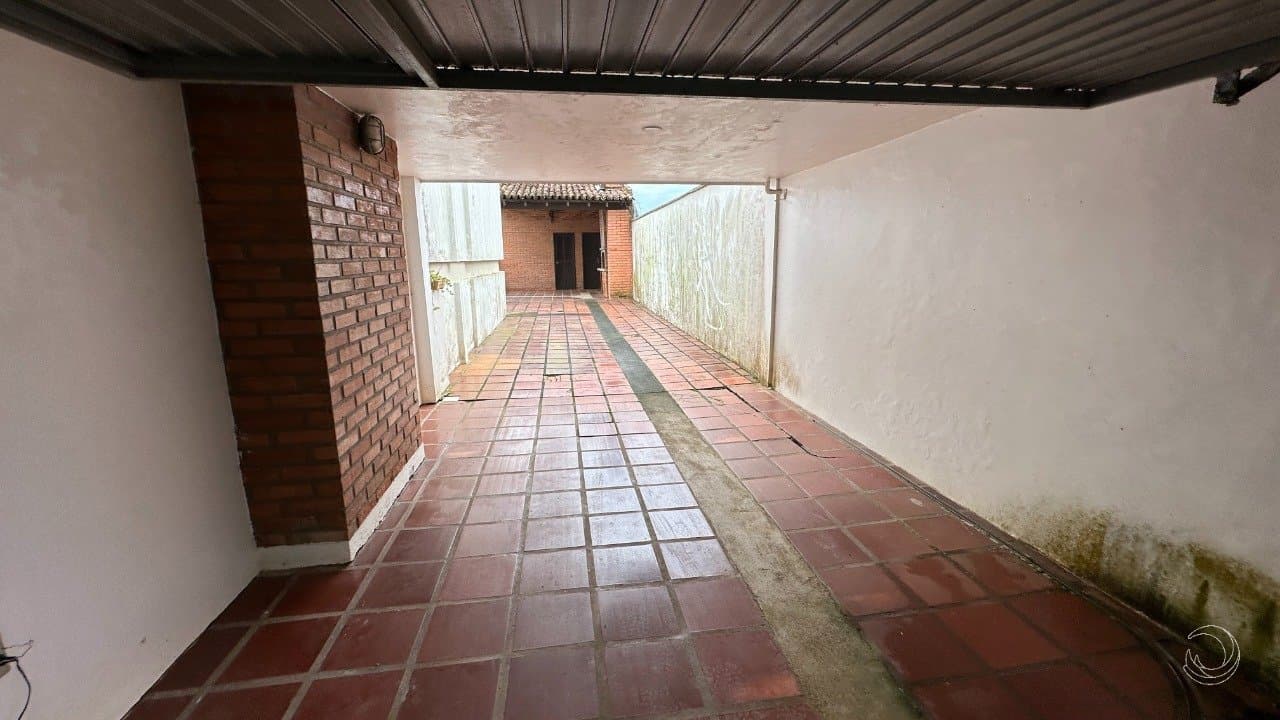 a8v4pl-iSo9PRIGnR88H48_341376675cfe6ef95a.jpg