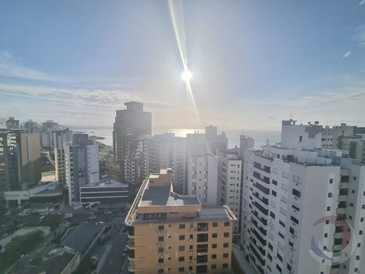 adjqr-ip3K66ZU24R00vi50945_3068964fb3c082290f.jpg