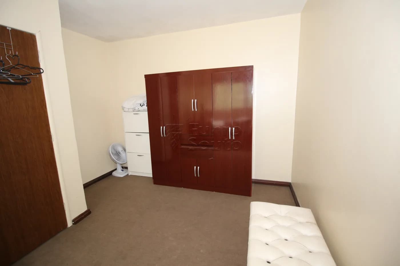aeg33-dormitorio.webp