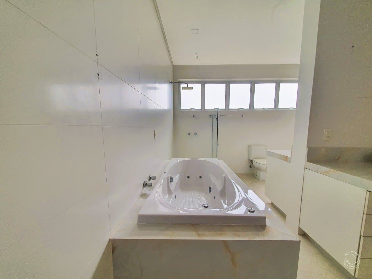 af5wim-ijbi9y_2137466df266757d7a.jpg