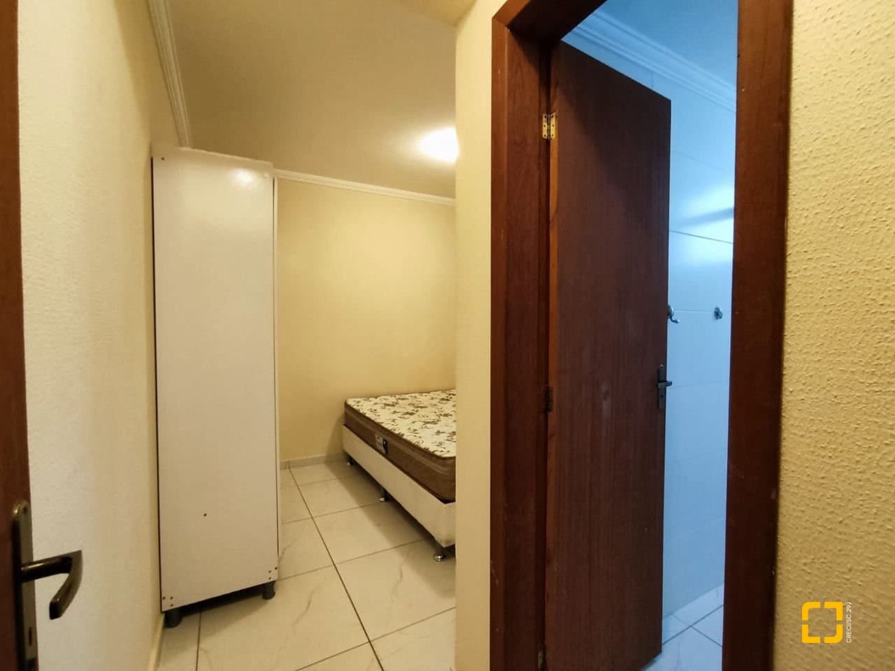 akrlx-i5d83J7OeoDU_551436838be0665135.jpg