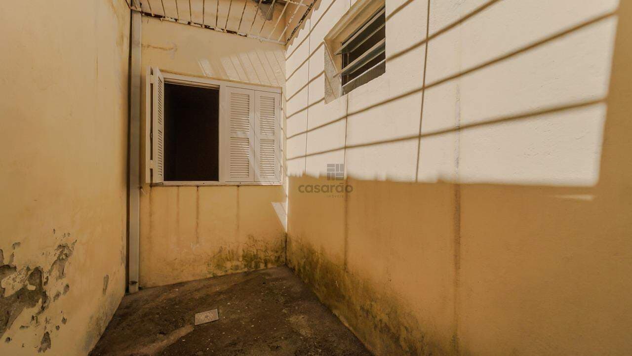 akulhj-casa-2-quartos-no-pelotas-area-de-luz.jpg
