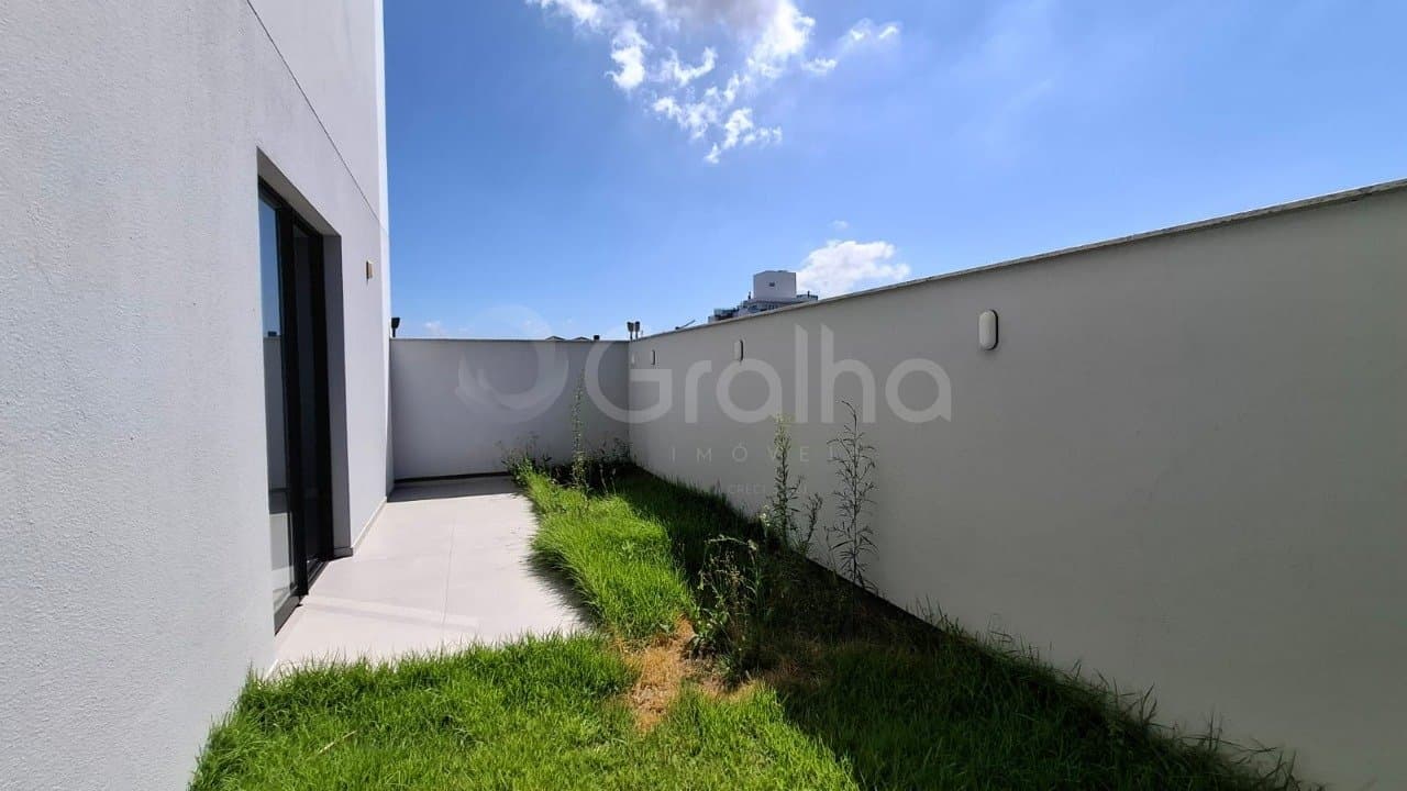 am5w6s-iBRe2_41896698637027c1ae.jpg