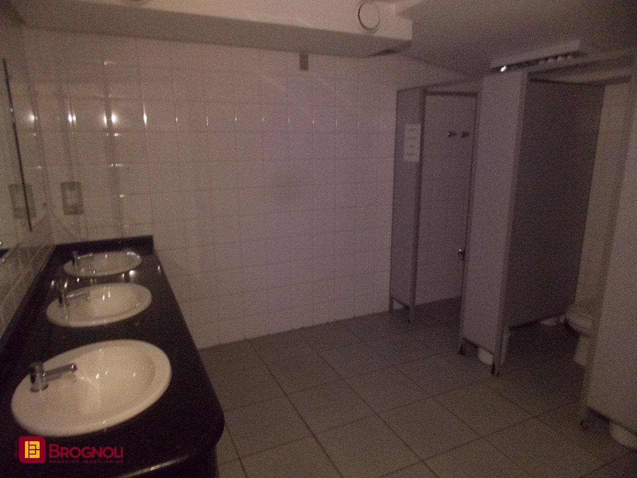 b1wzk9-i10n44g31_367975c951ede86293.jpg