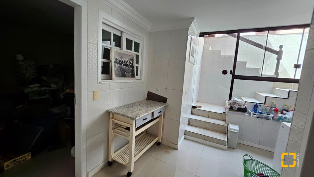 b7ips-i27ZJ58TM6iTC8VIv_5000867093d76b7d57.jpg