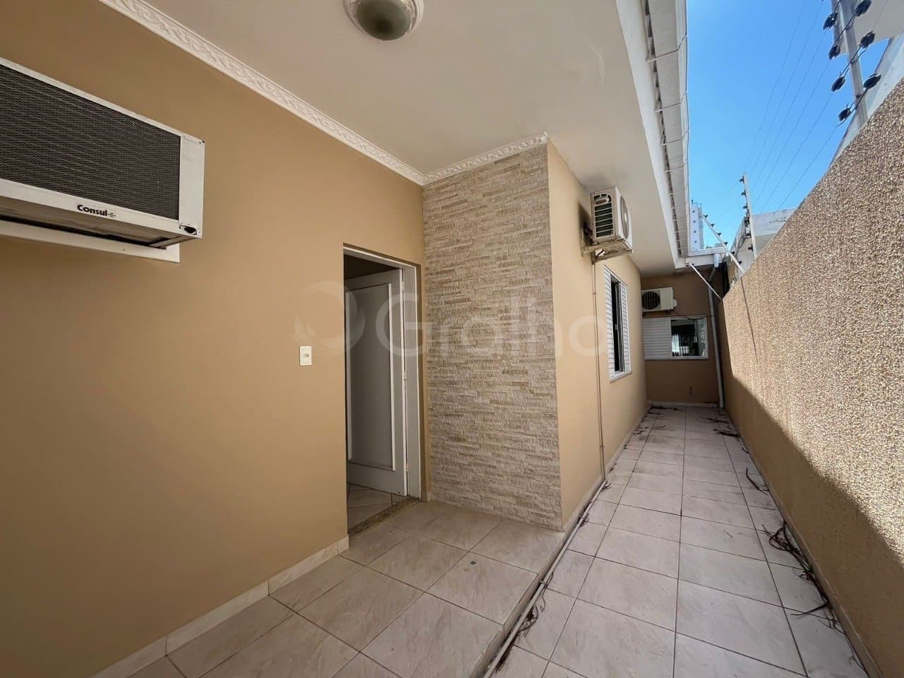 baaml8-iZd826U66e5g6w_416846976906f833d2.jpg