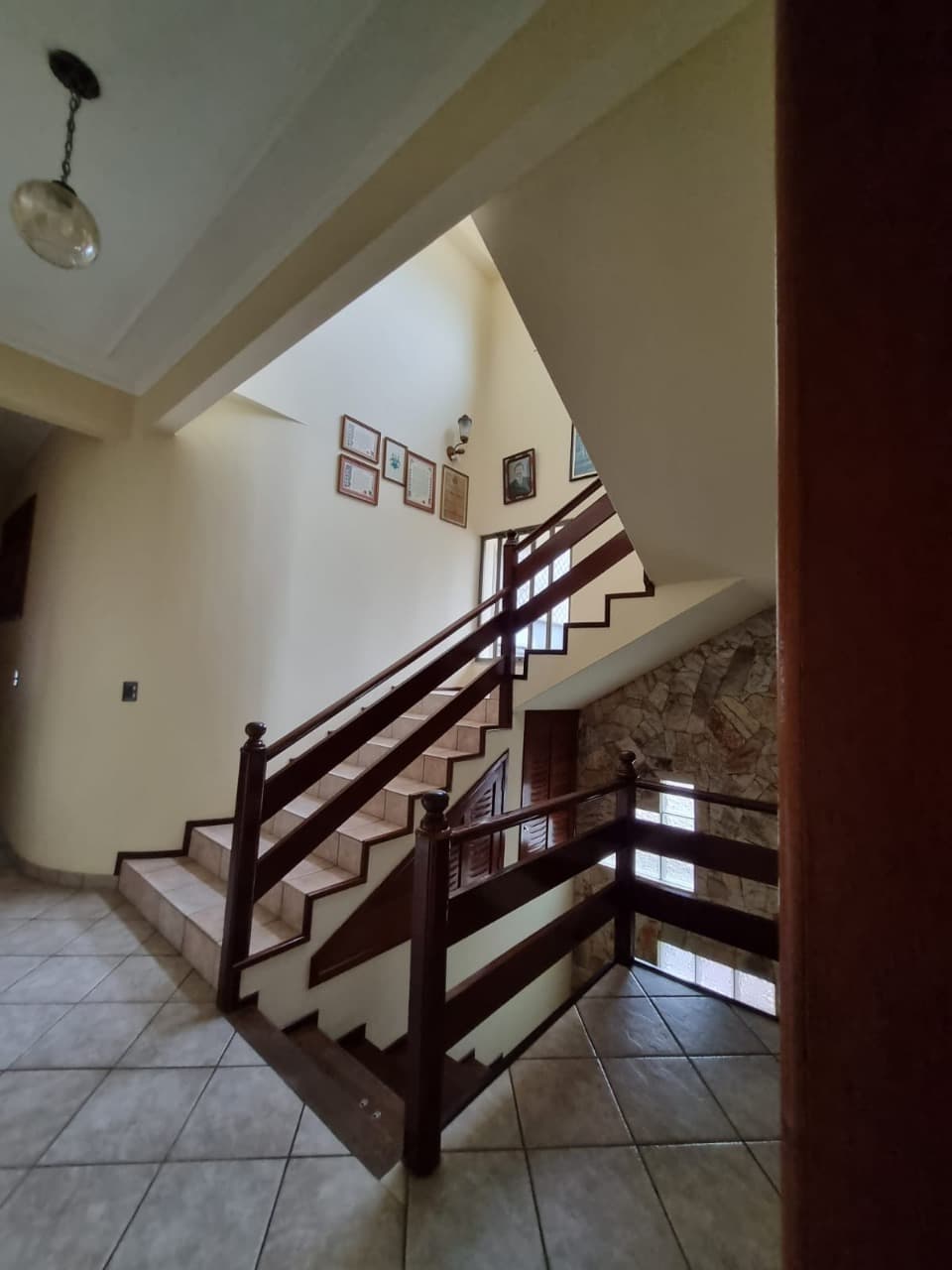 bj3wr-iHSQ31a_330636615488d31625.jpg