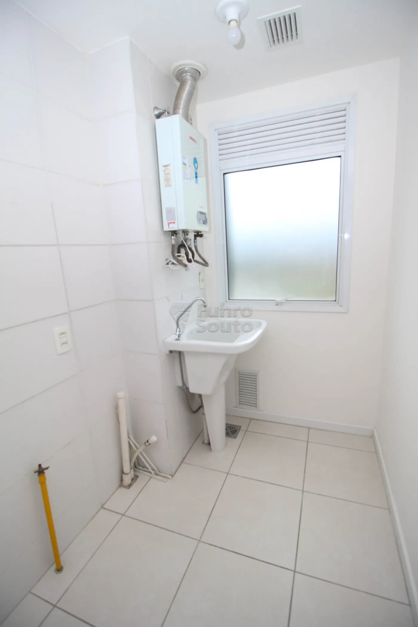 bl54io-area-de-servico.webp