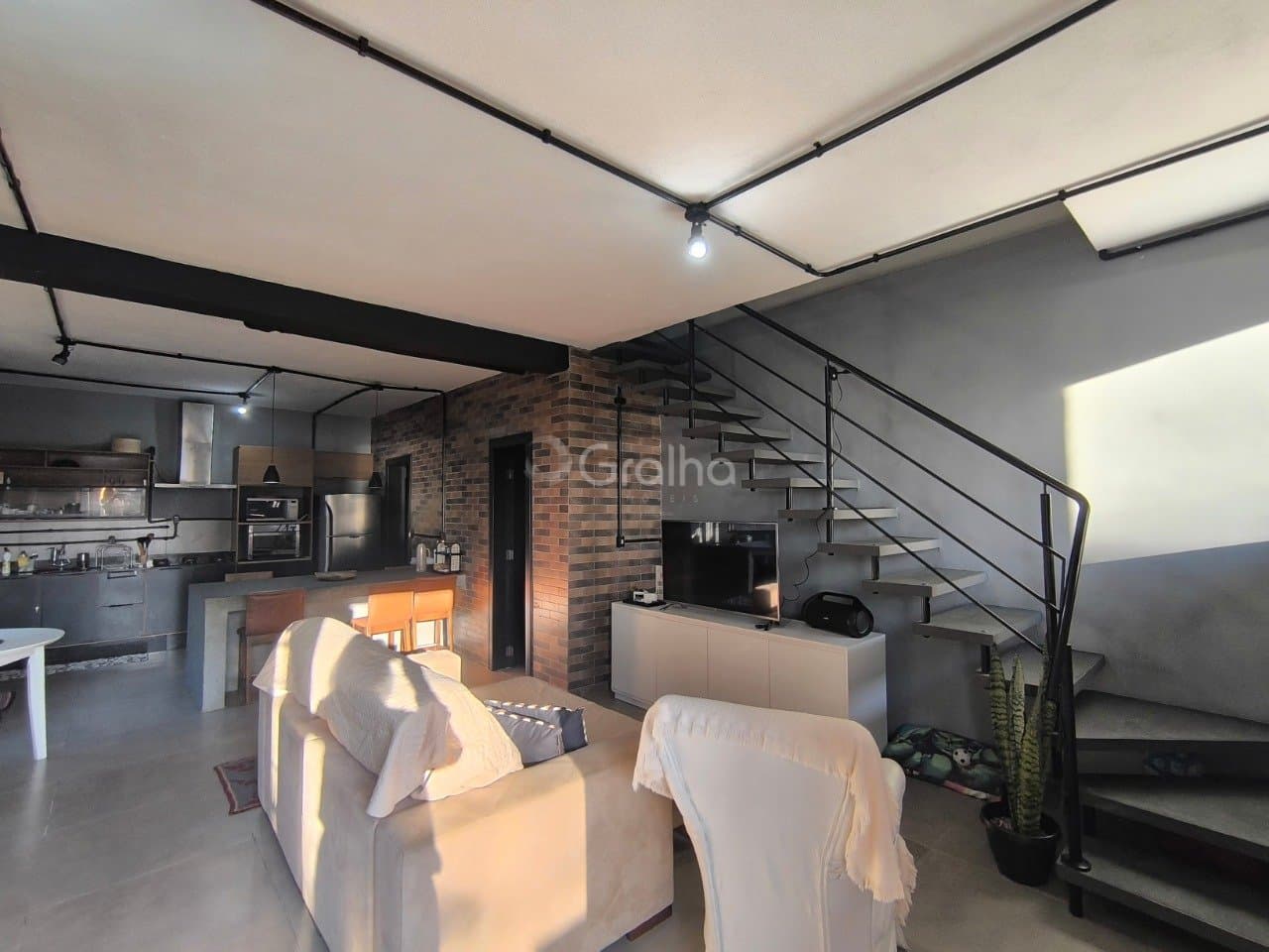 bljyup-i82f52Uy55A6PCqRt_39599689ca94f0e531.jpg