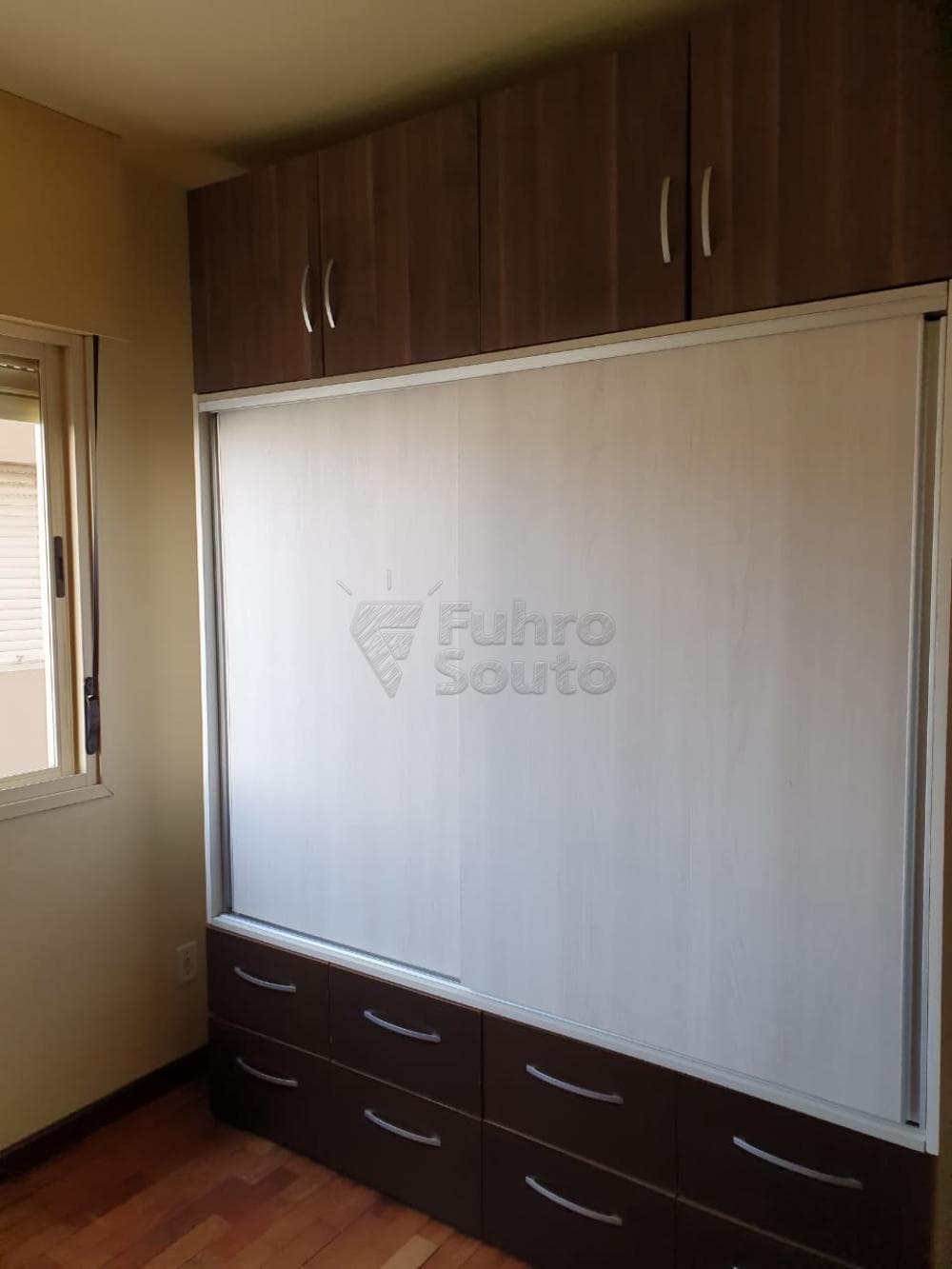 brh9w-quarto.jpg