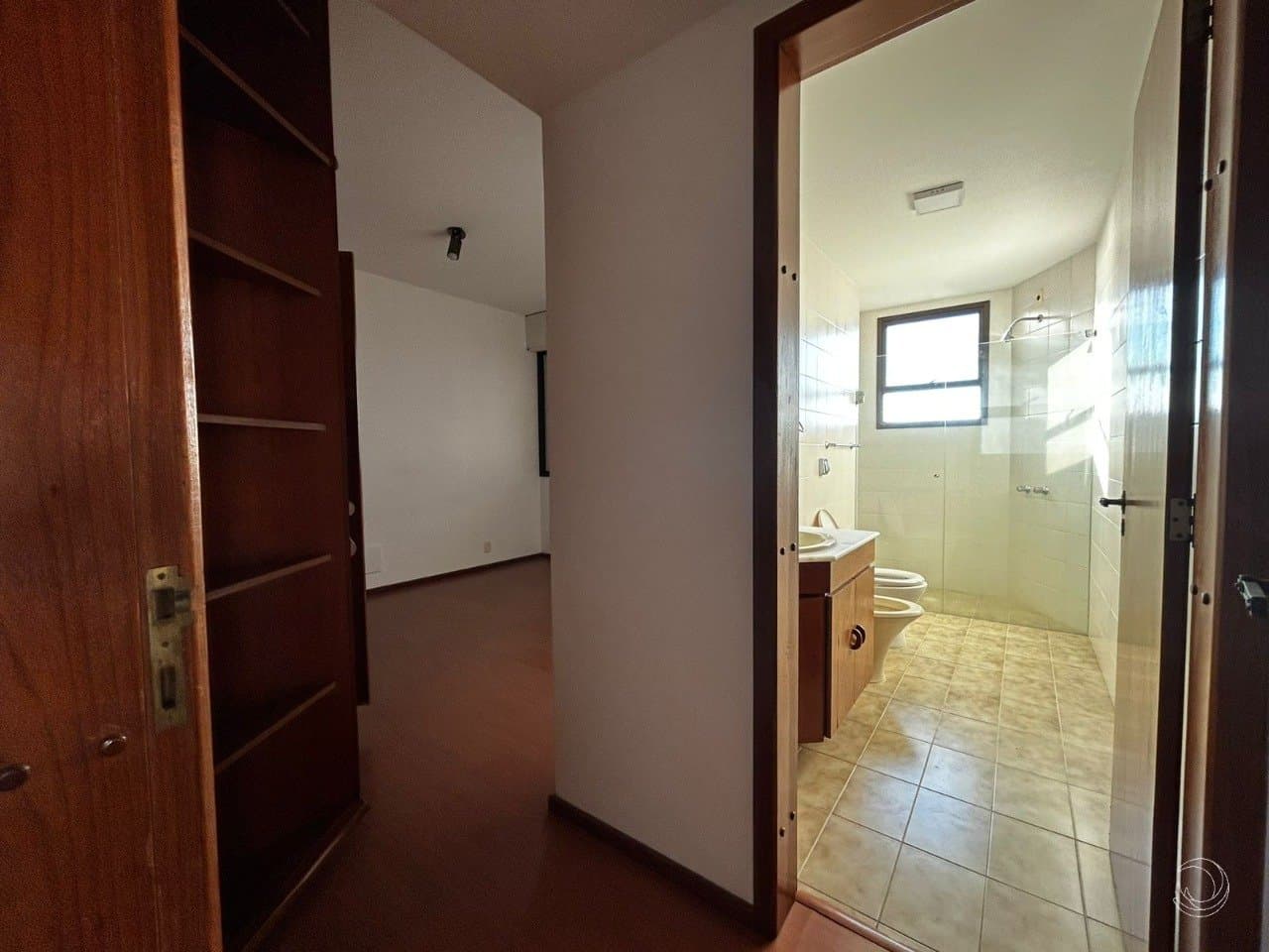 c9g9hp-iHt2H9wu264I9C7v7FL_33675664e31d44aa95.jpg