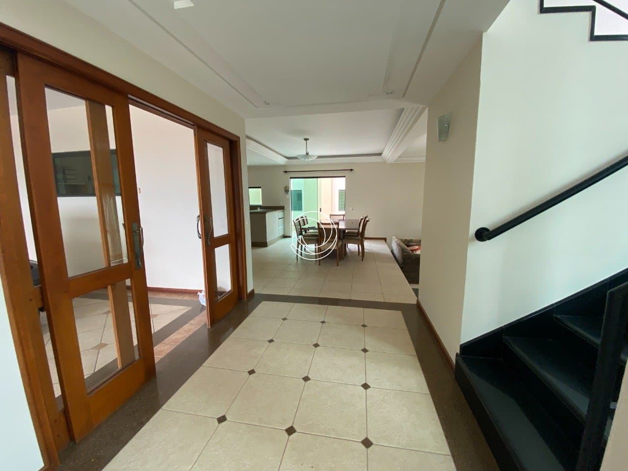 ca9chy-ilsb8Z4qS_2183460772f546aebc.jpg
