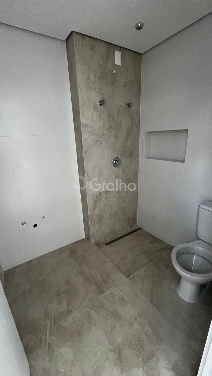 cauav-i2917g77hDR8ruXKm3_3775267f7bbbd06827.jpg