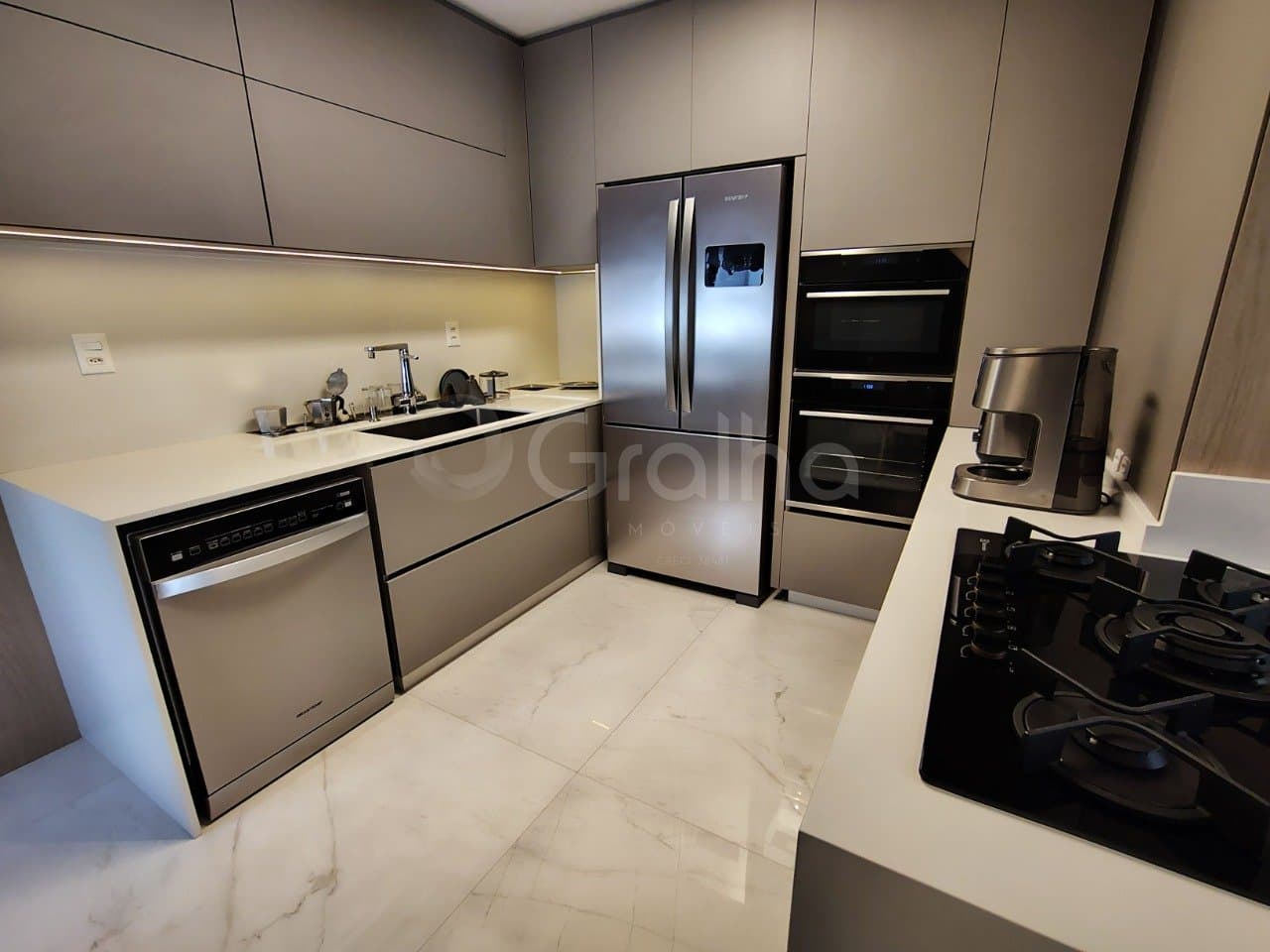 ceqri4-i1139k6BTKU9BL8NE1_4291669e28be4f3bf8.jpg