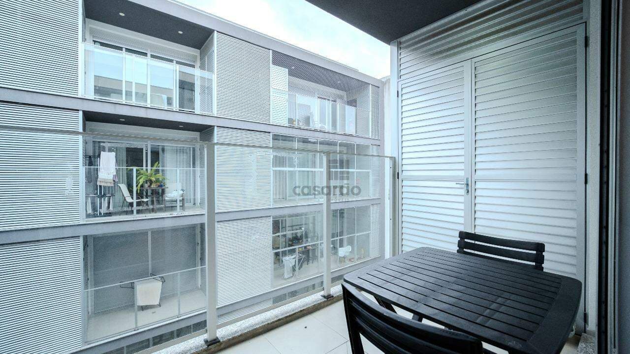 clk6mi-apartamento-1-quarto-no-pelotas-sacada.jpg