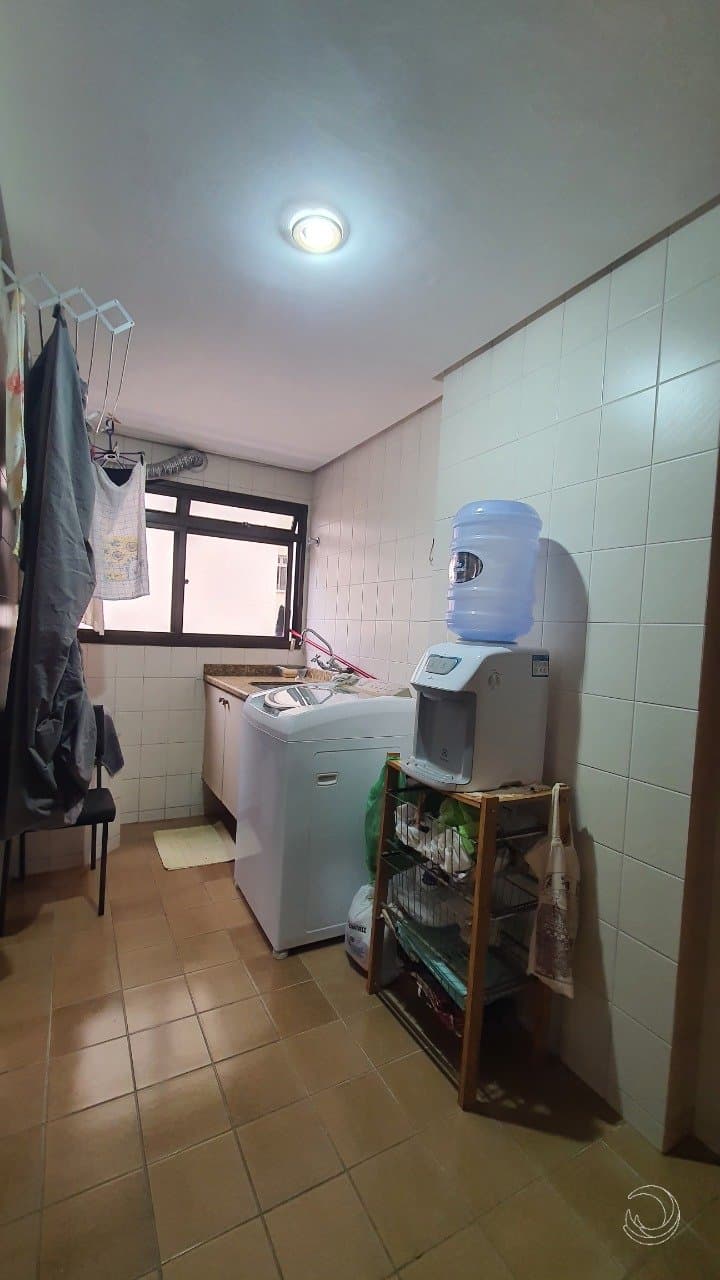 cofq4-i7eSqt9bi26nq141_33154661eca562bba8.jpg
