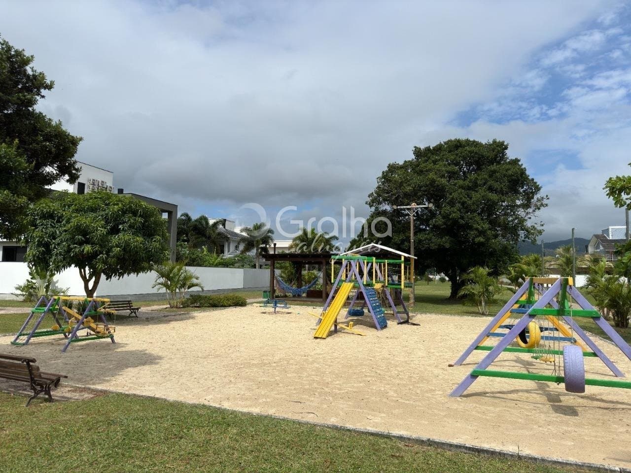 cpt2h-iruNg35862495423_2878169d8004da2acf.jpg