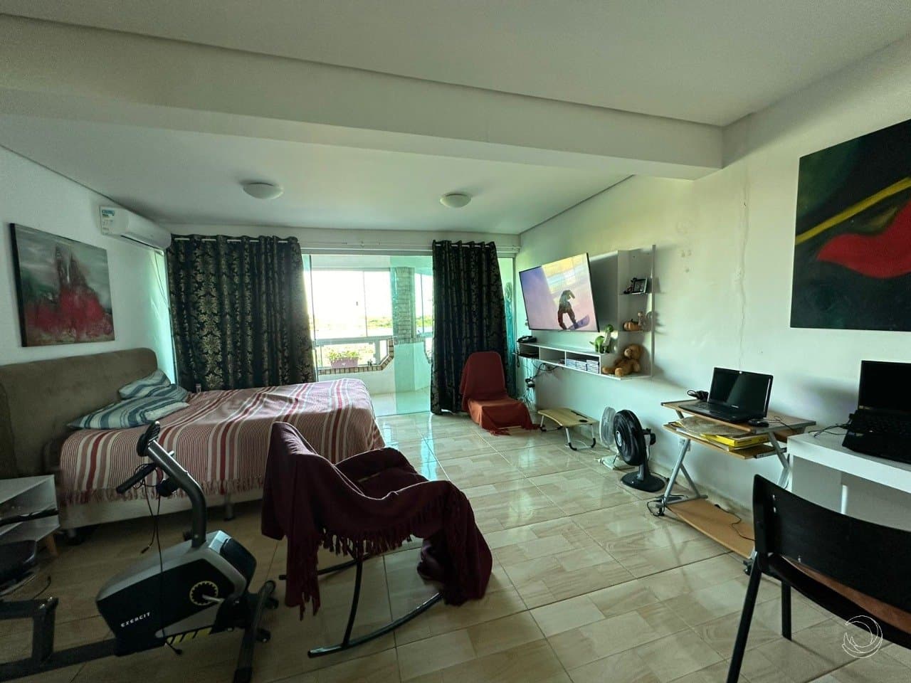 cq7id6-iL43M31_3630667582f20a734a.jpg