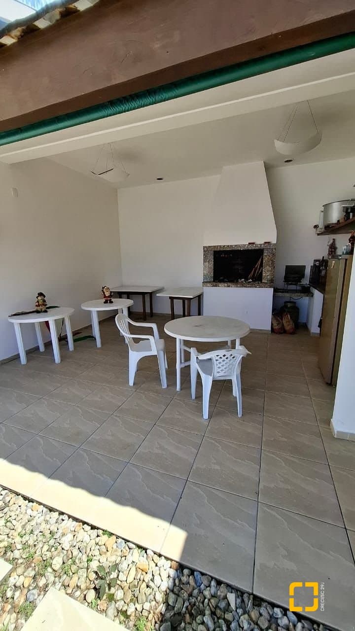 cr07rv-churrasqueira.jpg