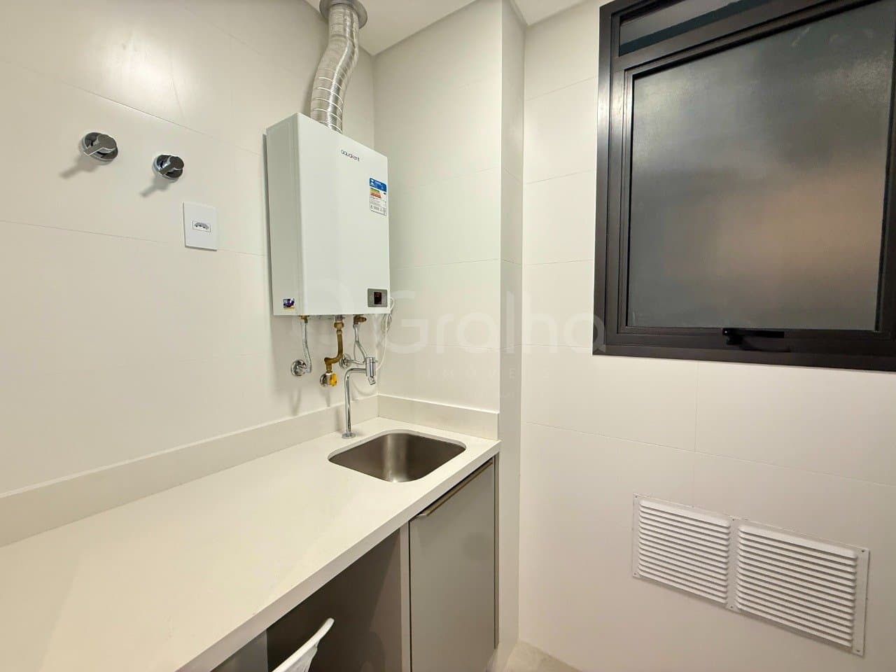 croi5f-i37b7MpBRW9Cw8_4051268f2617e9c450.jpg