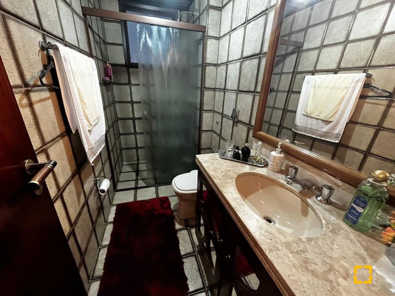 d67g9a-i39qK4536NJd9a1Q_51721680f77046978a.jpg