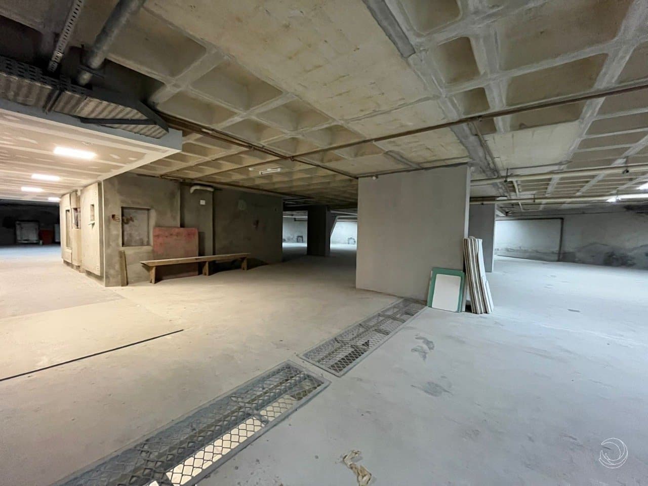 dby73-iK68x9KUzo811Bs678A_359886735f0e083f3f.jpg