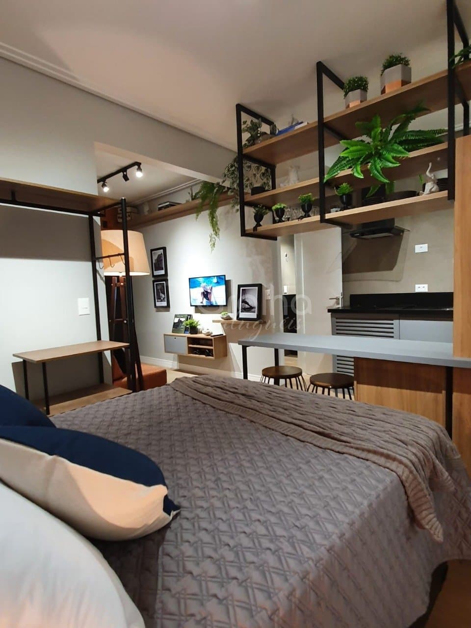 diow8-i94M9QR_288486a15db6494caf.jpg