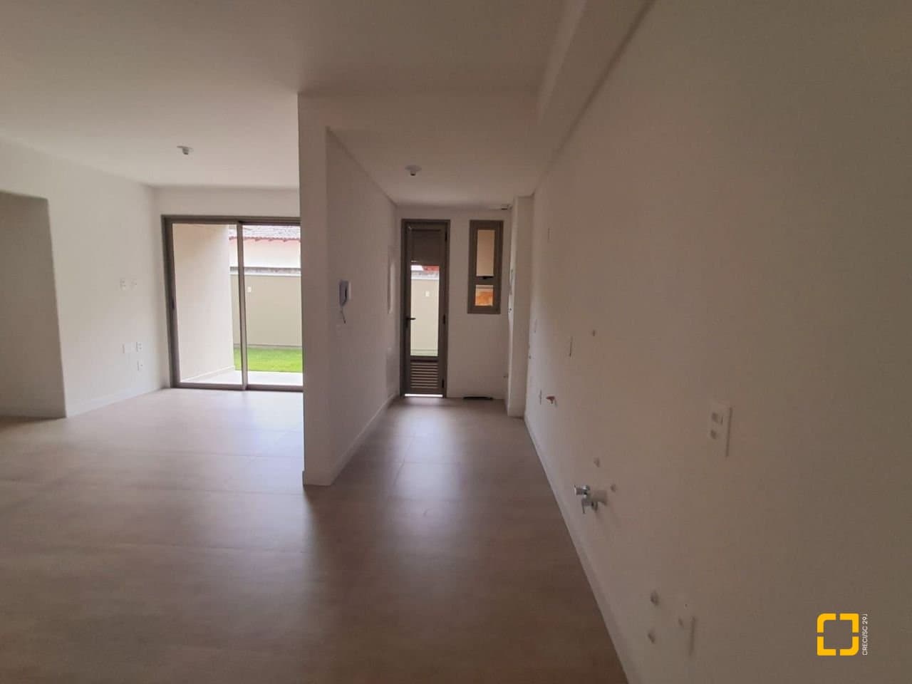 dpije-i52M73h62a_52975684b300c65e94.jpg