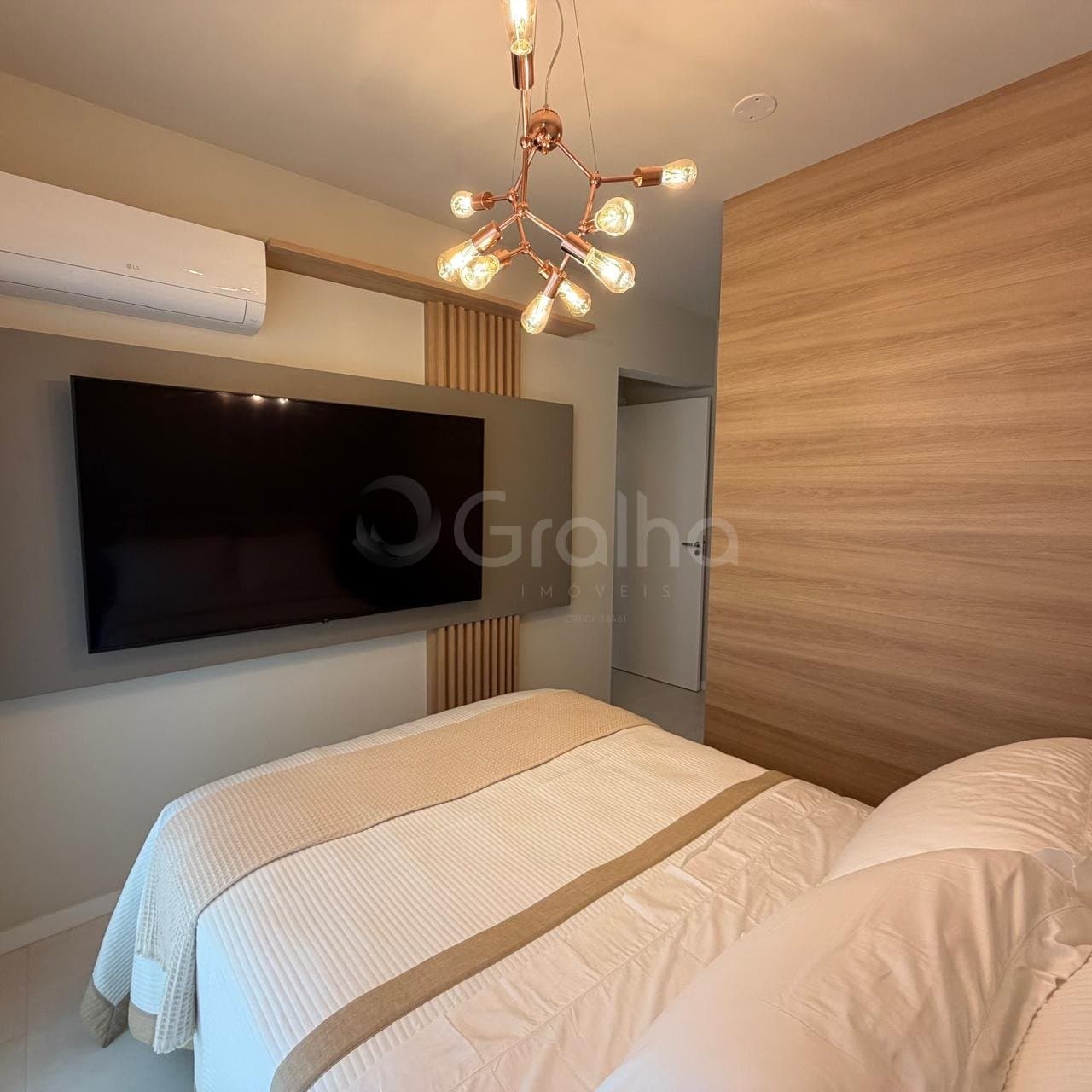 du0hla-il213OdrG7du9ft5J5_4291769e218570bb7d.jpg
