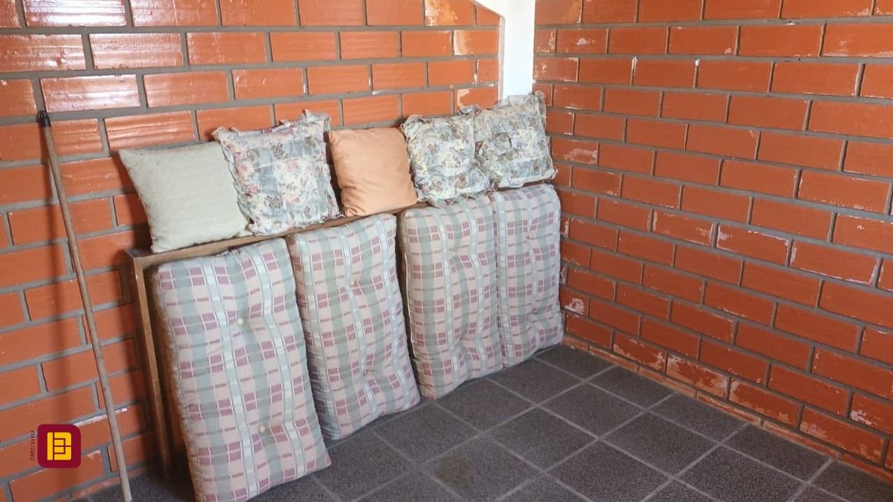 e7tf5m-i3m9zb6577_46109662fdd074535c.jpg