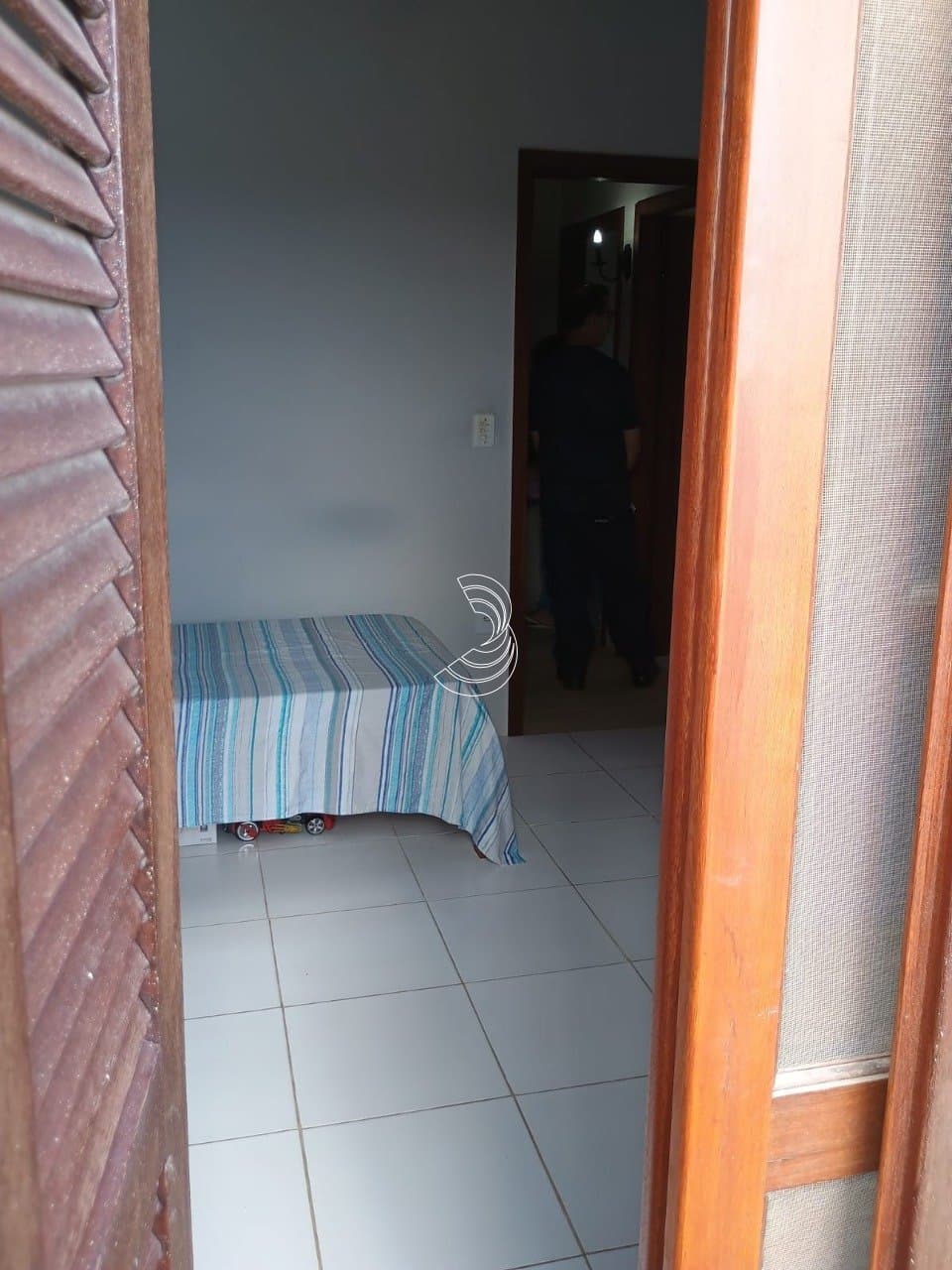 ecuuv-i1AY1o34634_1896669d309975d8fc.jpg
