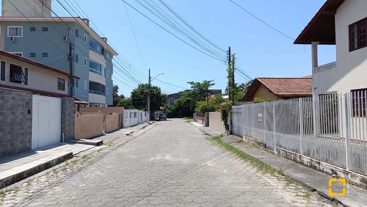 egraqu-i5Ls76A6Z55d_5304767b8921b8f82c.jpg