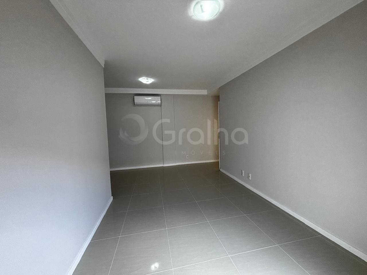 eklesl-i9eP44N_41511696671f2120bd.jpg