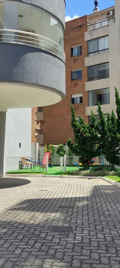 eluom4-20251019121832131-jpg.jpg