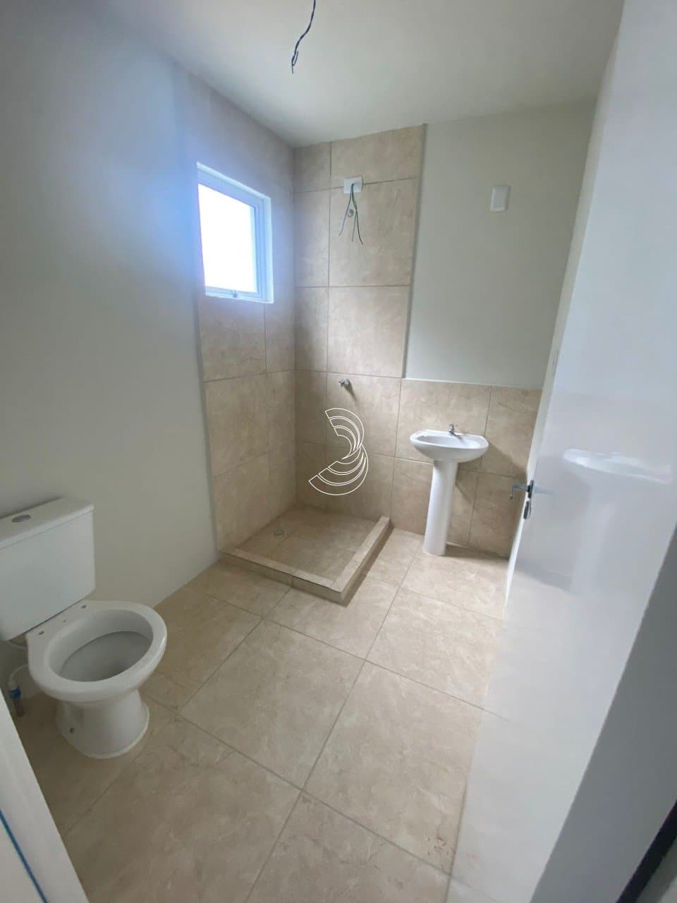 et6w-i27y29511PtYYJ4dV34_18705698b70660d782.jpg