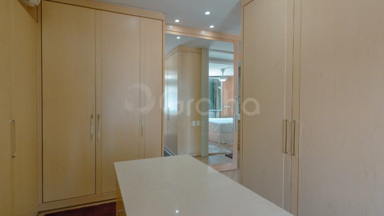 ewetc-iZ8bR524UU5_3611468caf576dfd97.jpg