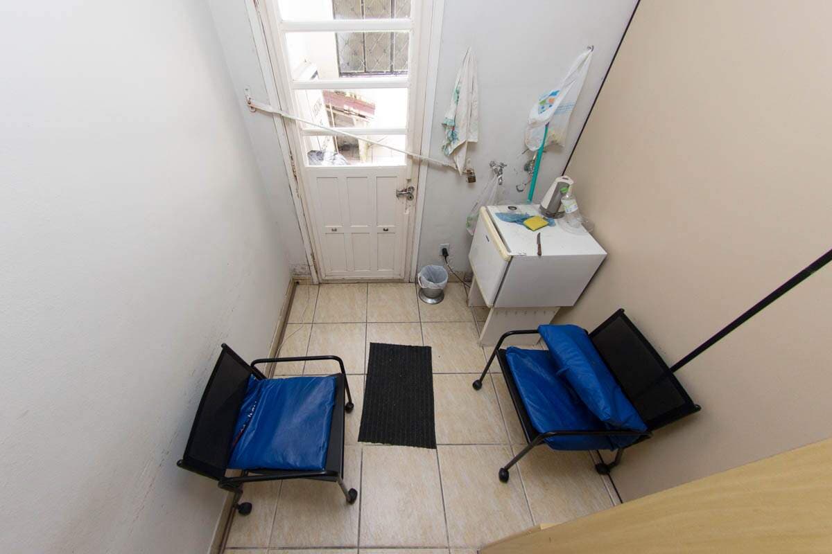 f1g96-predio-no-pelotas-sala.jpg