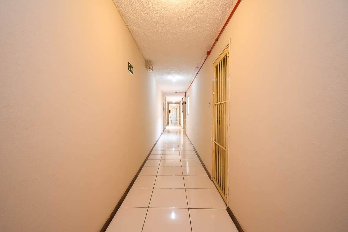 f7c3iu-sala-no-pelotas-circulacao.jpg