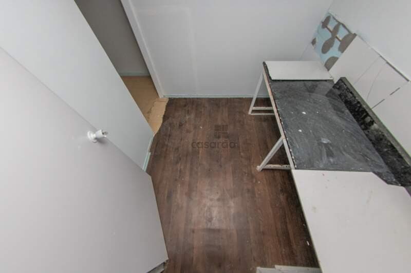 f98oze-casa-comercial-no-centro-sala-12.jpg