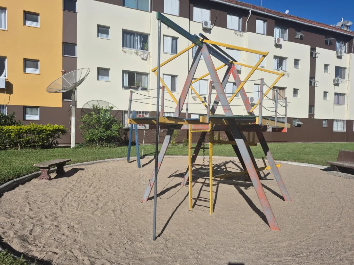 f9pnzr-area-de-lazer.webp