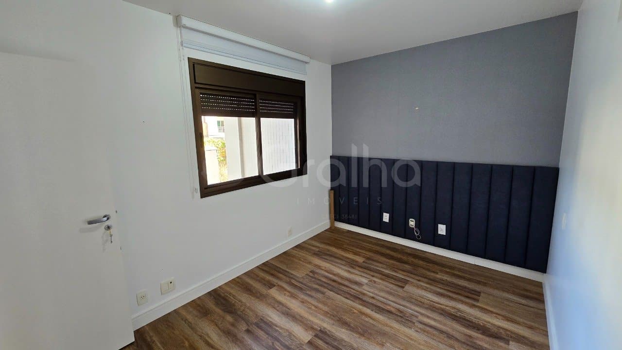 ffkycs-iR9cduD8_4249369bbe1698d365.jpg